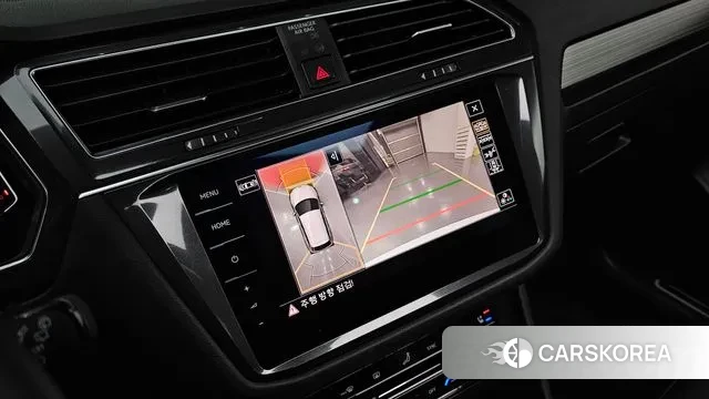 Volkswagen Tiguan Allspace 2023 Белый из Кореи, фото 6