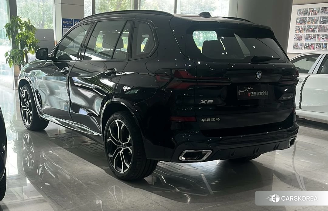 BMW X5 2025 Черный из Китая, фото 6