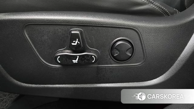 Ssangyong Torres 2024 Черный из Кореи, фото 6