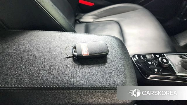 Kia Sportage 5th Generation 2022 Белый из Кореи, фото 6