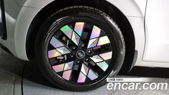 Hyundai Staria 2024 Белый из Кореи, фото 6