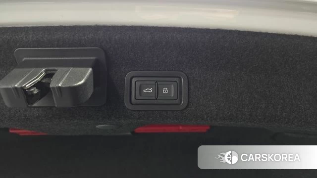 Audi A6 (C8) 2021 Белый из Кореи, фото 6