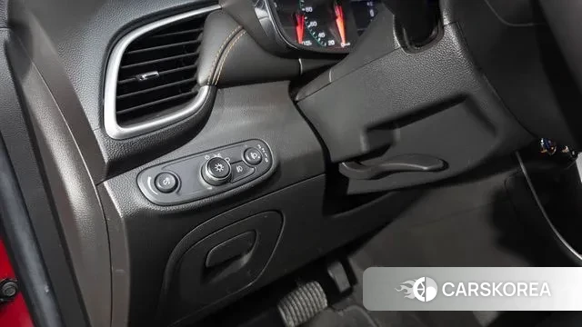 Chevrolet (GM Daewoo) The New Trax 2019 Красный из Кореи, фото 6