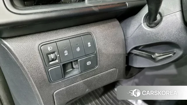 Hyundai Staria 2021 Серебряный из Кореи, фото 6