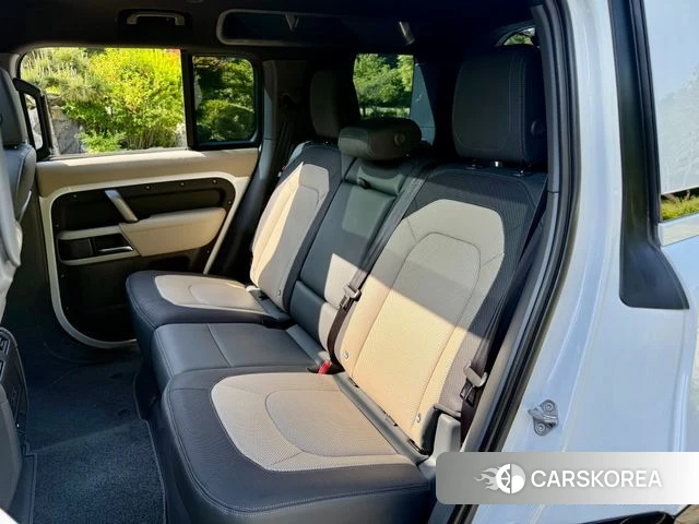Land Rover Defender (L663) 2023 Белый из Кореи, фото 6