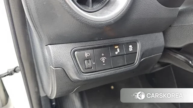 Kia The New K3 2nd generation 2022 Белый из Кореи, фото 6