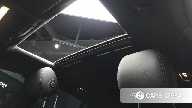 Mercedes-Benz GLC-Class X253 2023 Белый из Кореи, фото 6