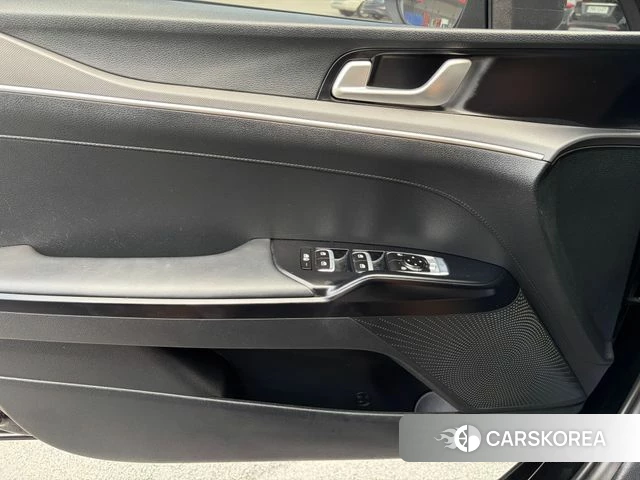 Kia K5 3rd generation 2021 Черный из Кореи, фото 6