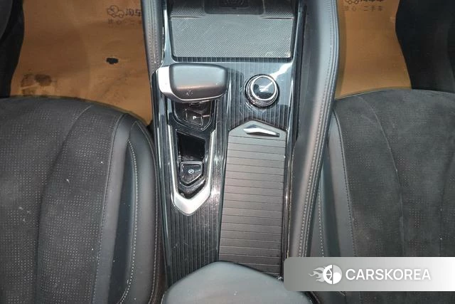 Geely Automobile Xingyue L 2023 Темно-серый из Китая, фото 6
