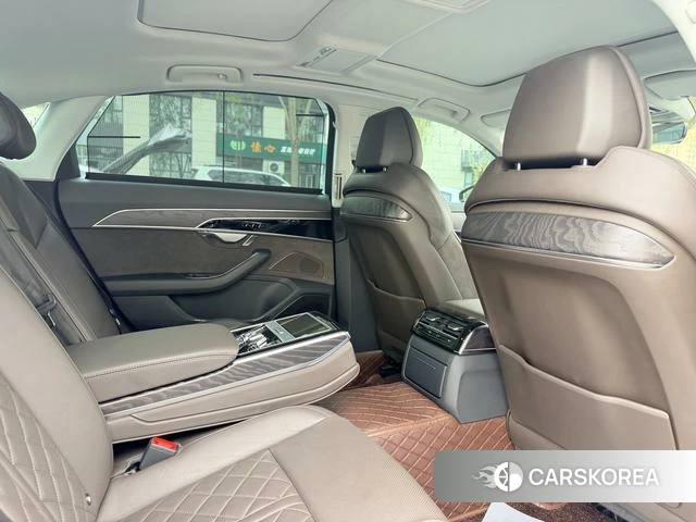 Audi A8 2021 Черный из Китая, фото 6