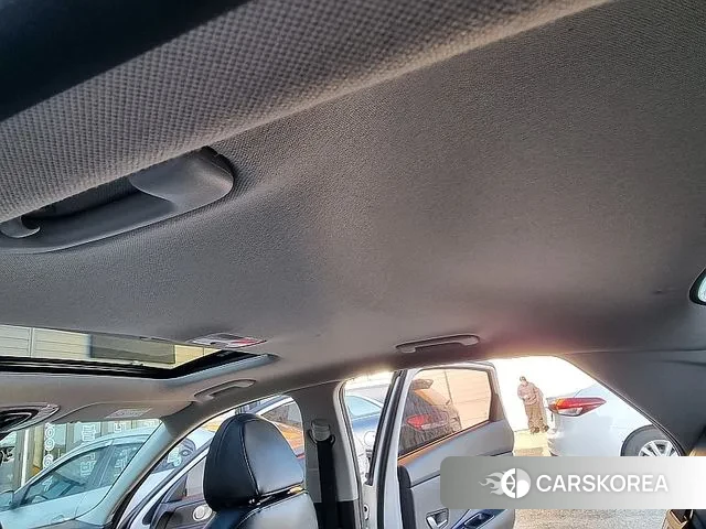 Hyundai The New Avante (CN7) 2023 Жемчужный цвет из Кореи, фото 6