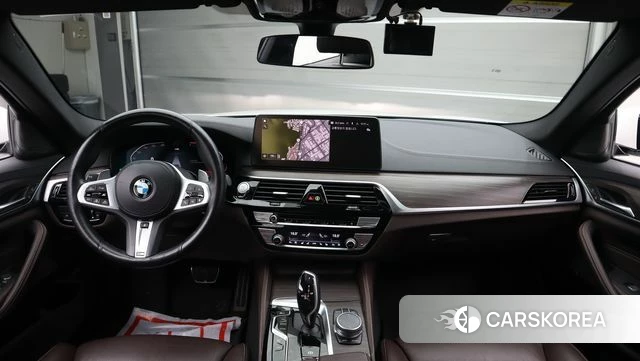 BMW 5 Series (G30) 2021 Белый из Кореи, фото 6