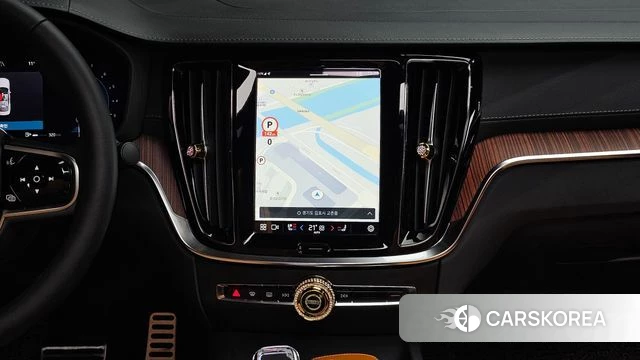 Volvo S60 3rd generation 2024 Белый из Кореи, фото 6