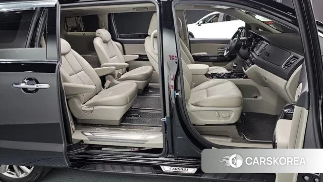 Kia The New Carnival 2018 Черный из Кореи, фото 6