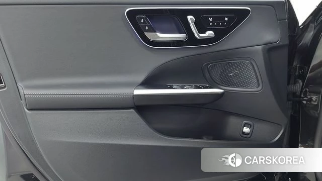Mercedes-Benz C-Class W206 2024 Черный из Кореи, фото 6