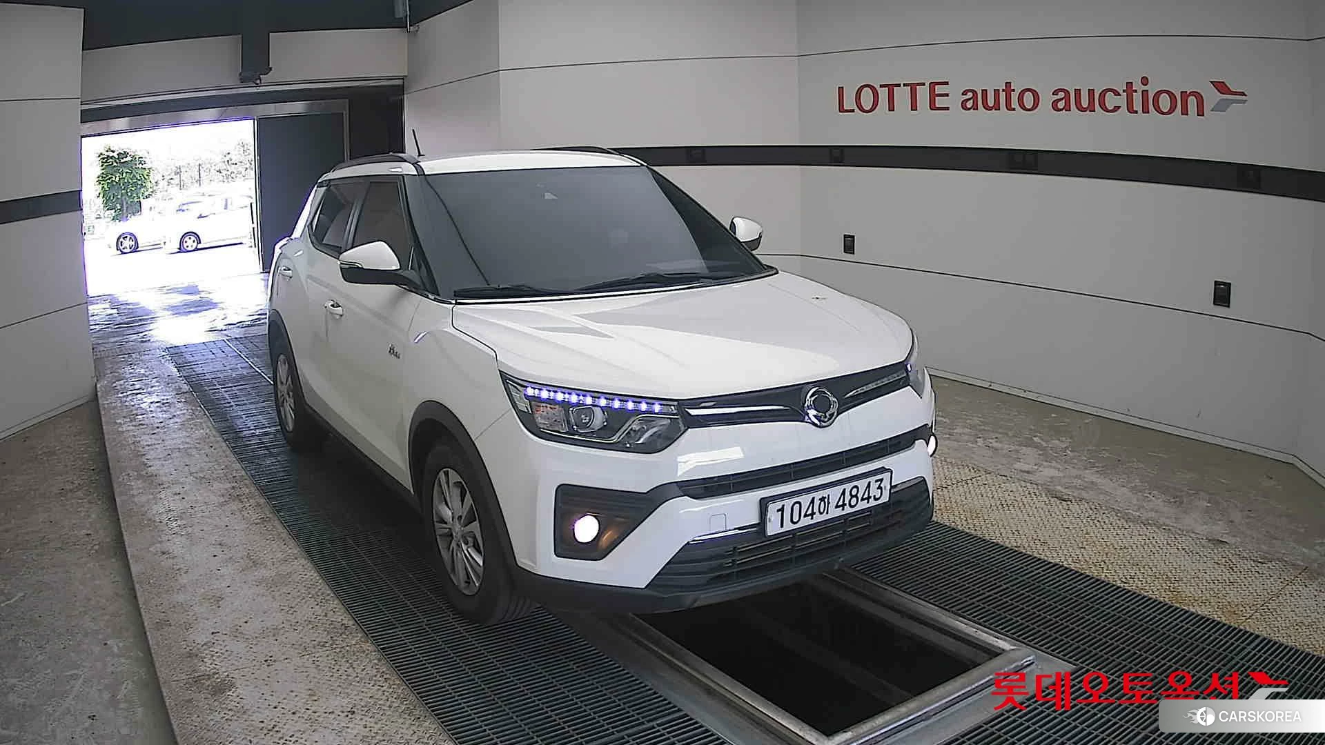 SsangYong Tivoli 2021 Grand White из Кореи, фото 6