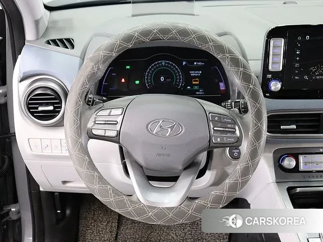 Hyundai Kona Electric 2019 Серебристо-серый из Кореи, фото 6