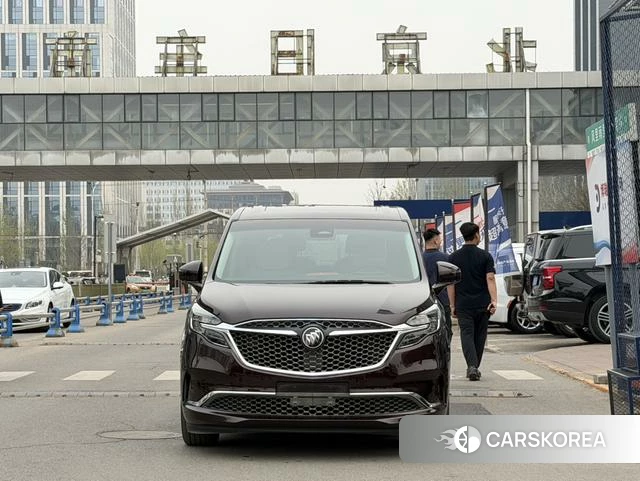 Buick GL8 2021 Красный из Китая, фото 6