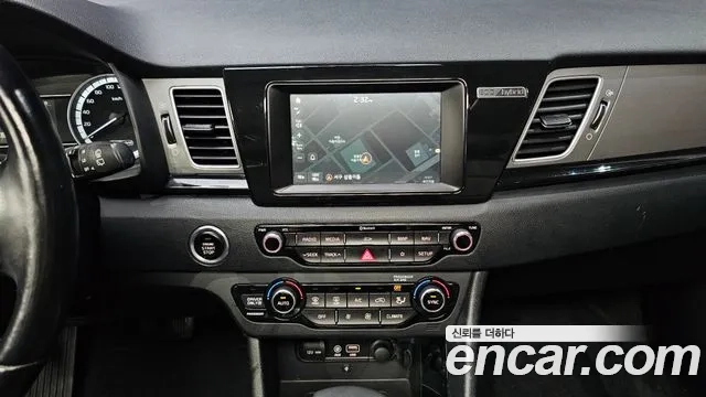 Kia Niro 2018 Синий из Кореи, фото 6