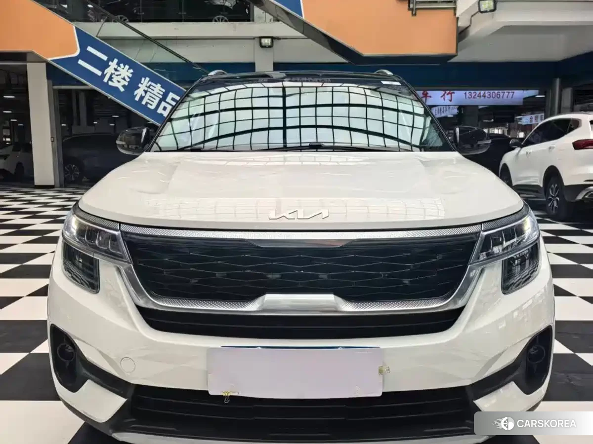 Kia KX3 2022 Белый из Китая, фото 6