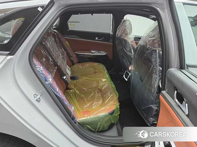 Kia The New K5 3rd generation 2026 Светло-серебряный цвет из Кореи, фото 6