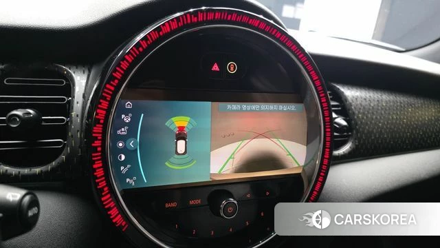 Mini Cooper Electric 2023 Белый из Кореи, фото 6
