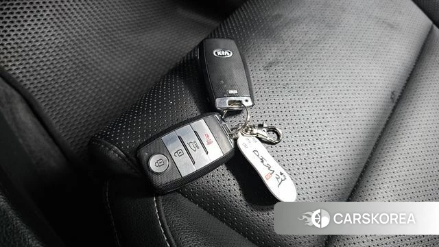Kia Sportage The Bold 2018 Белый из Кореи, фото 6