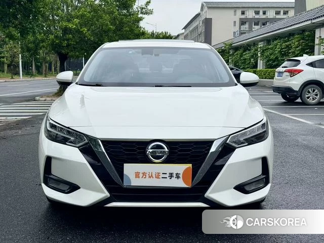 Nissan Xuan Yi 2022 Белый из Китая, фото 6