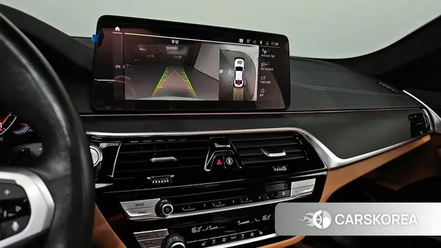 BMW 5 Series (G30) id 3110987 из Кореи 6