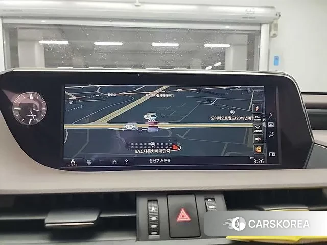 Lexus ES300h 7th generation 2018 Серебристо-серый из Кореи, фото 6