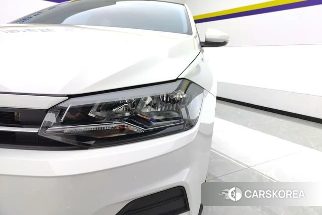 Volkswagen Polo 2022 Белый из Китая, фото 6