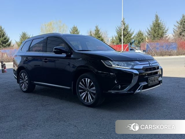 Mitsubishi  Outlander 2022 Черный из Китая, фото 6