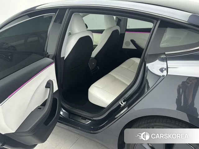 Tesla Model 3 2025 Темно-серый из Китая, фото 6