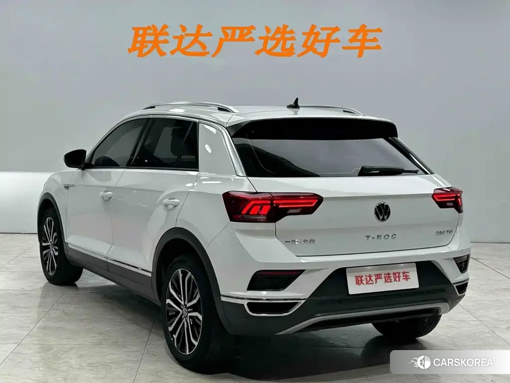 Volkswagen T-Roc 2023 Белый из Китая, фото 6
