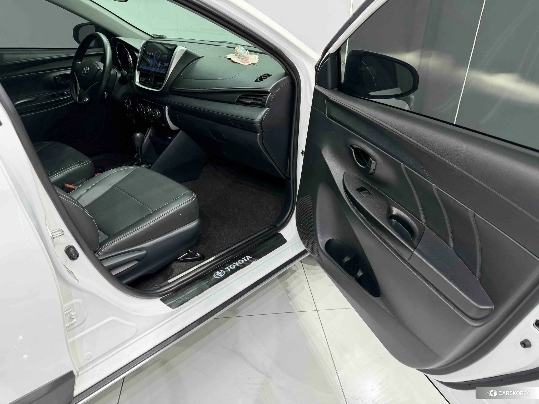 Toyota YARIS L Zhixuan 2021 Белый из Китая, фото 6