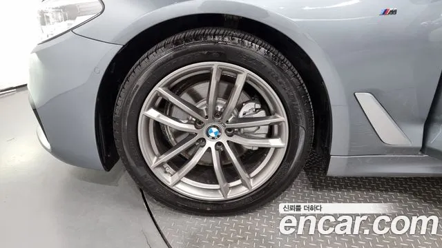 BMW 5 Series (G30) id 2684912 из Кореи 6