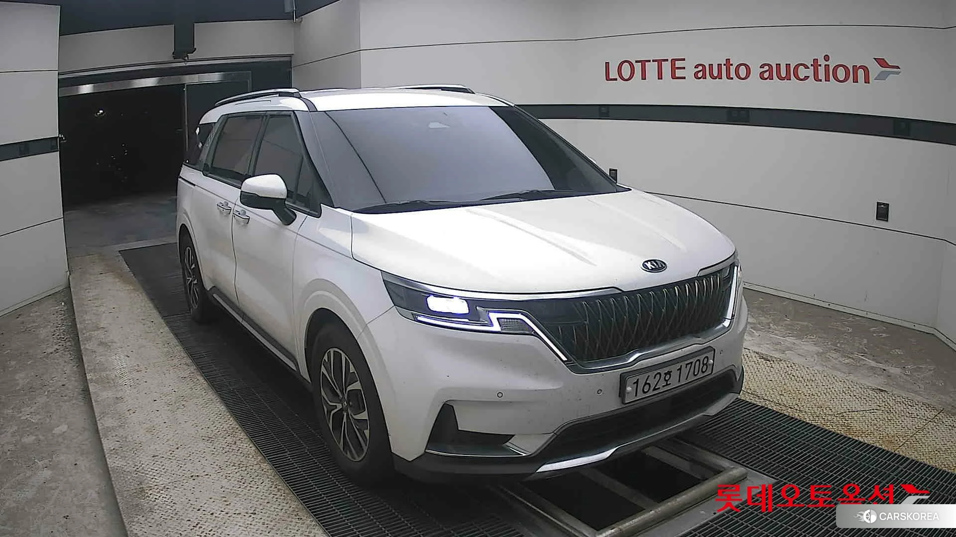 Kia Carnival 2021 Snow White Pearl (optional) из Кореи, фото 6