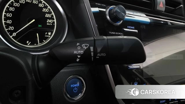 Toyota Camry (XV70) 2018 Белый из Кореи, фото 6