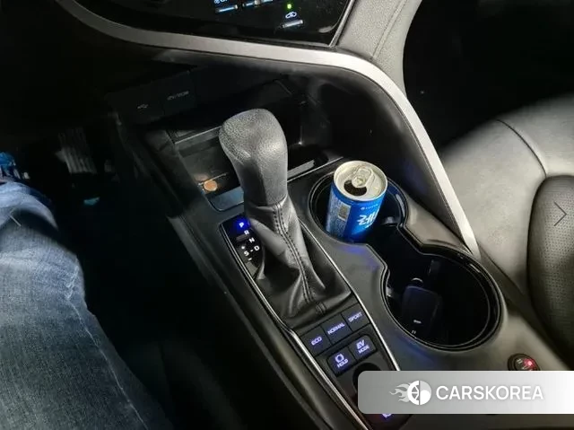 Toyota Camry (XV70) 2023 Серый из Кореи, фото 6