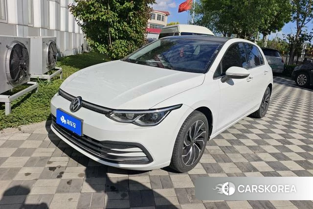 Volkswagen Golf 2024 Белый из Китая, фото 6