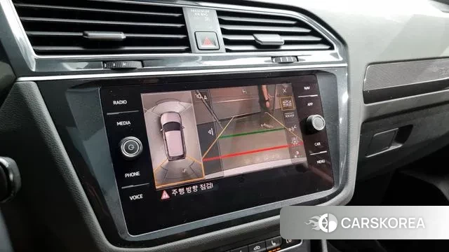 Volkswagen Tiguan second Generation 2020 Белый из Кореи, фото 6
