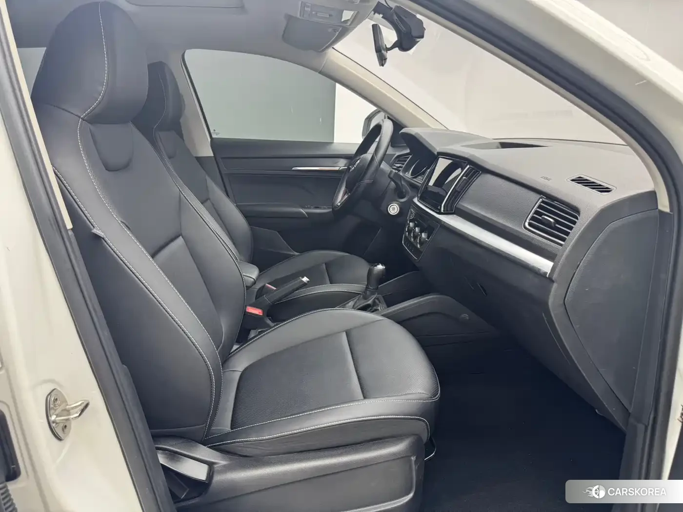 Skoda Komick 2021 Белый из Китая, фото 6