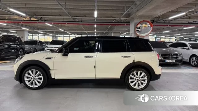 Mini Cooper Clubman 2021 Жемчужный цвет из Кореи, фото 6