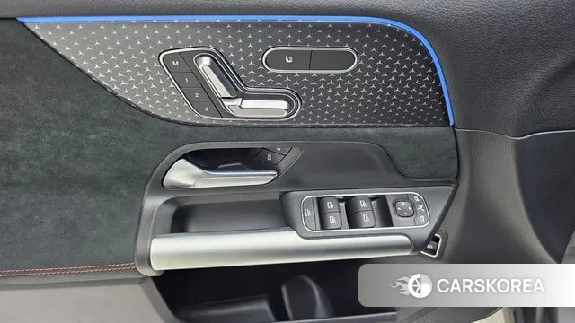 Mercedes-Benz GLA - Class H247 2025 Черный из Кореи, фото 6