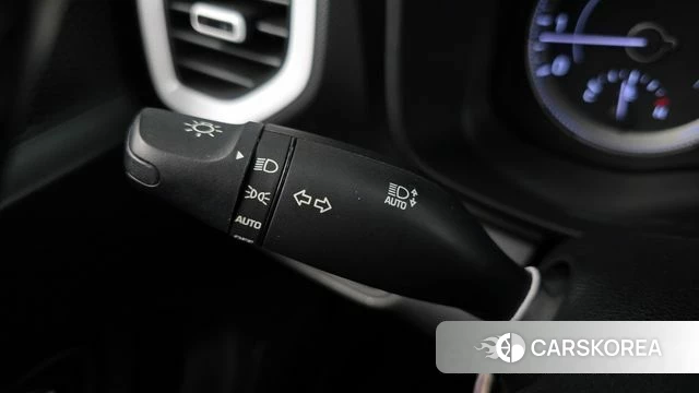 Hyundai Venue 2021 Белый из Кореи, фото 6