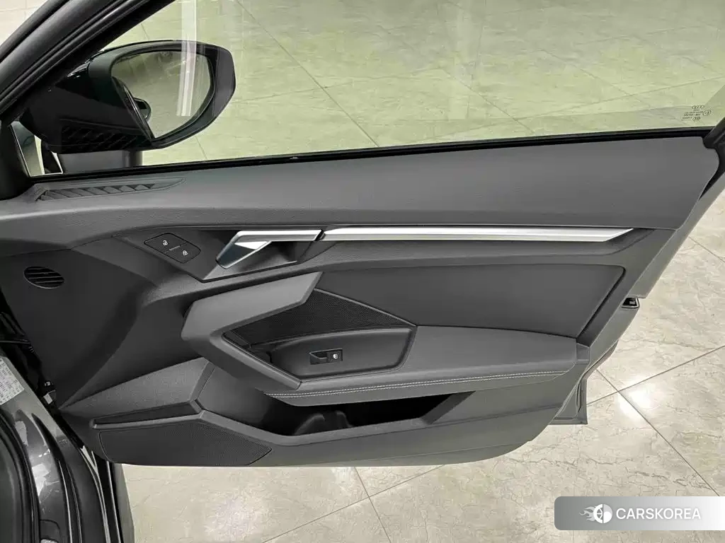 Audi A3 2022 Silver/gray из Китая, фото 6