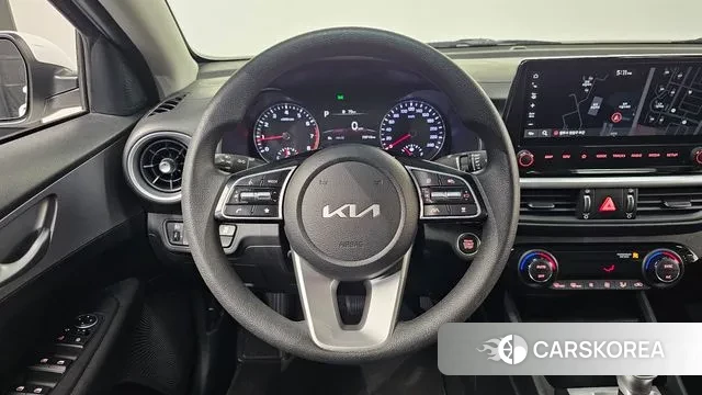 Kia The New K3 2nd generation 2022 Белый из Кореи, фото 6