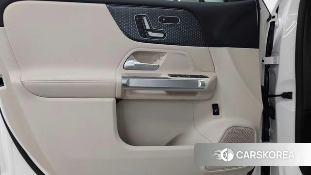 Mercedes-Benz EQB X243 2025 Белый из Кореи, фото 6