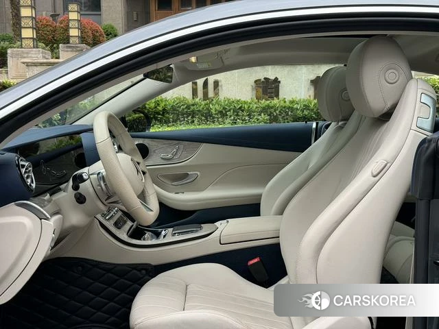 Mercedes-Benz E-class (imported) 2023 Серебристо-серый из Китая, фото 6