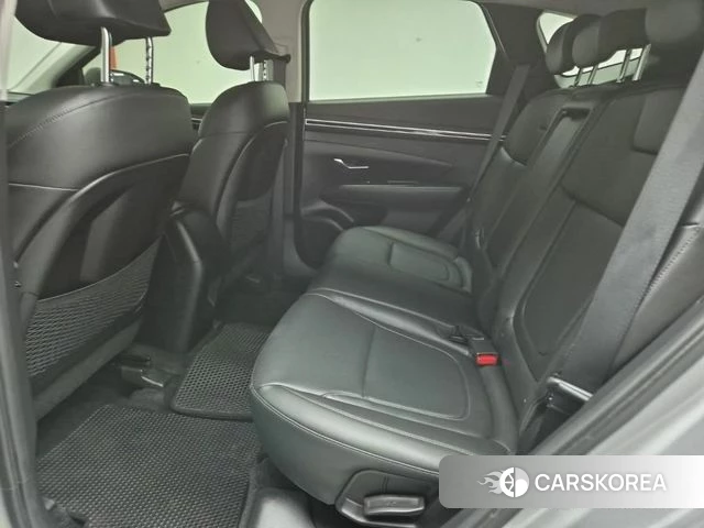 Hyundai Tucson (NX4) 2022 Серебристо-серый из Кореи, фото 6